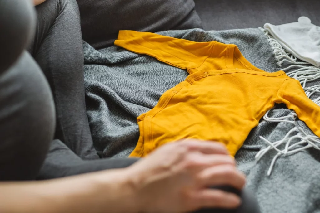 LA ROPA "INTELIGENTE" QUE PODRÍA ESTAR EMBRUTECIENDO NUESTRAS HORMONAS