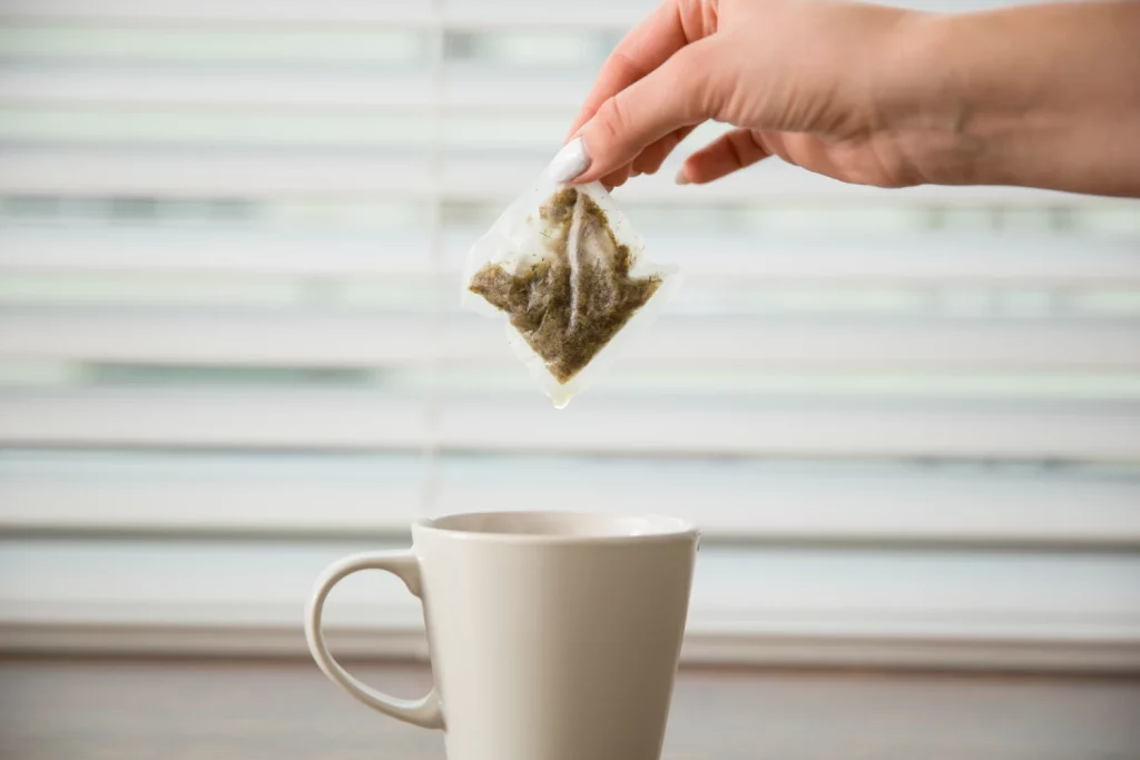 DE QUÉ ESTÁN HECHAS REALMENTE LAS BOLSITAS DE TÉ QUE USAMOS