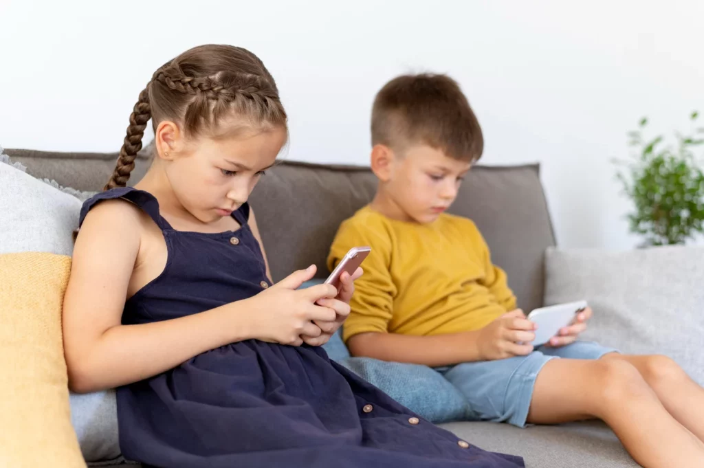 ESTABLECIMIENTO DE LÍMITES Y SUPERVISIÓN PARENTAL