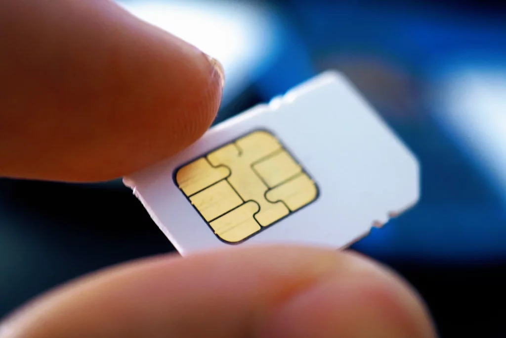 CUANDO EL TELÉFONO MÓVIL SE CONVIERTE EN LLAVE MAESTRA