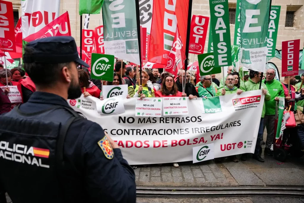 CC OO, UGT y CSIF sí se manifiestan contra gobiernos del PP, como en Andalucía |  Fuente: Agencias
