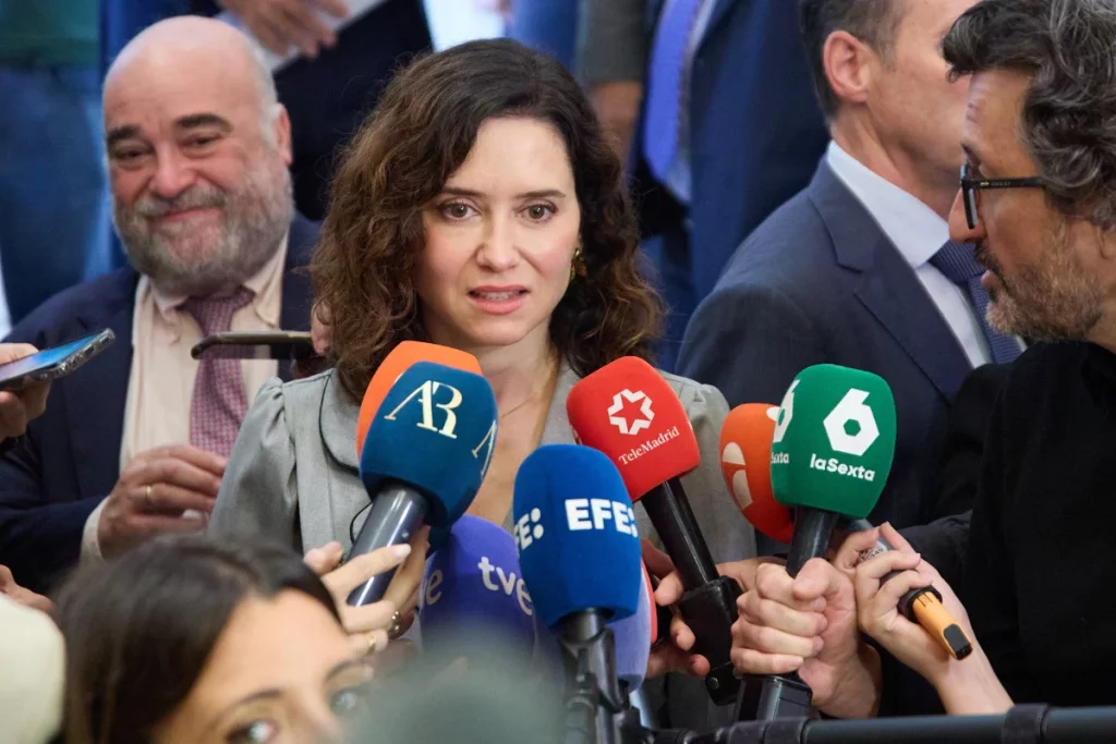 Ayuso: "Sánchez es igual que Maduro" 1 Moncloa Isabel Díaz Ayuso, presidenta de la Comunidad de Madrid | Fuente: Agencias