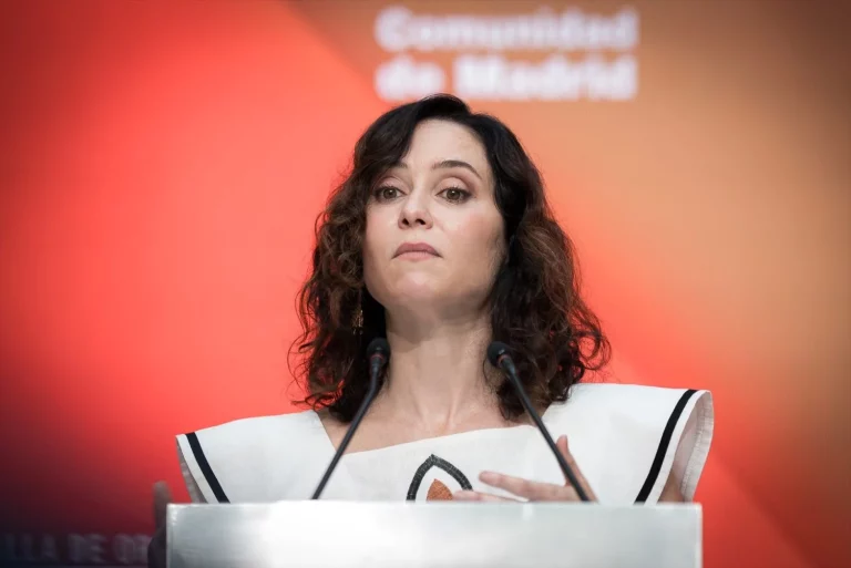 Ayuso denuncia «secesión fiscal» como «impunidad para delinquir» y amenaza a España