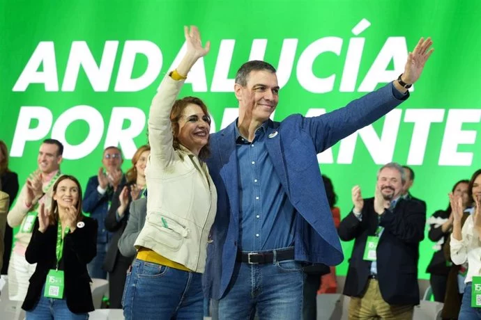 El PSOE aspira a mejorar sus resultados en ocho regiones: de Madrid a Castilla y León 1 Moncloa Montero Moncloa