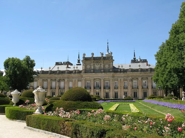Conoce el ‘mini Versalles’ secreto a las afueras de Madrid: Un palacio con jardines que te harán sentirte de la realeza
