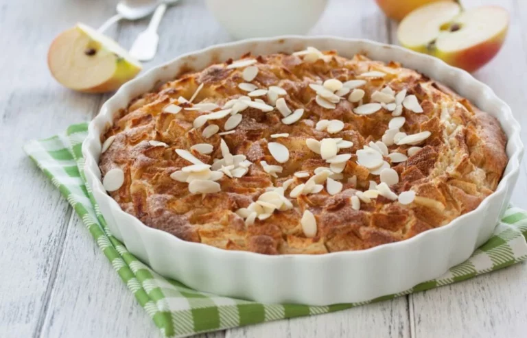 Aprende a hacer la tarta de almendras de Alicante, ideal para los amantes del dulce