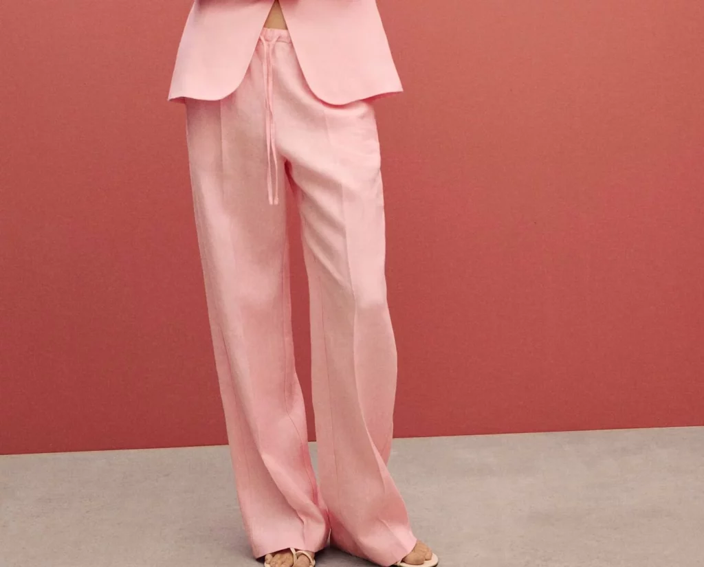 Pantalón rosa chicle para las más románticas
