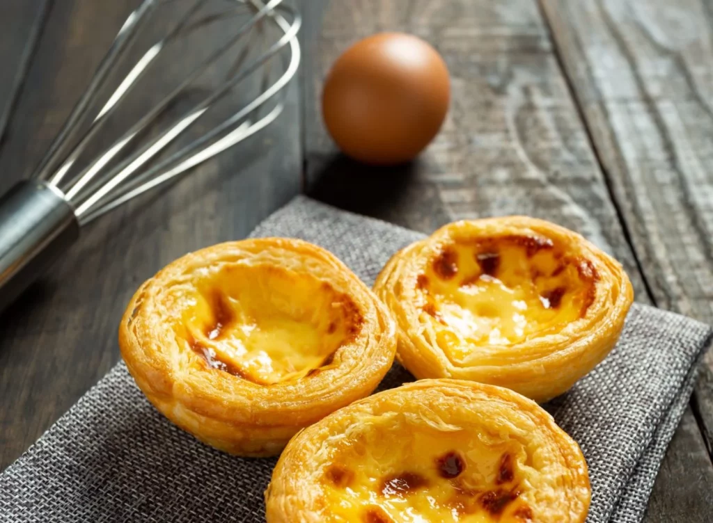 Ingredientes para un delicioso pastel de nata al estilo portugués