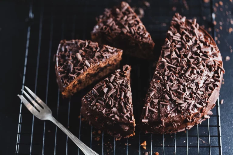 Sorprende a tus invitados con esta deliciosa tarta de chocolate al estilo de Berlín