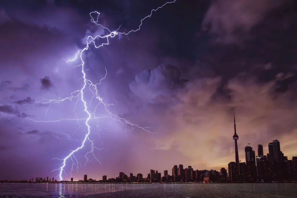 Asusta lo que anuncia la AEMET que nos espera para despedir el mes de mayo y recibir junio 20 Moncloa La AEMET da una alerta que se extiende más allá del centro peninsular
