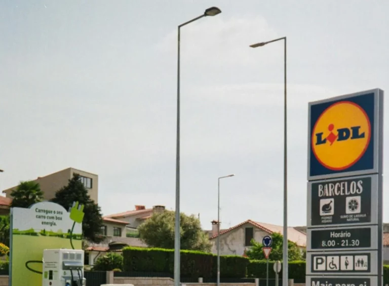Lidl tiene una oferta de aceite de oliva virgen extra con la que está reventando a la competencia