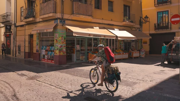 El barrio que engaña a los turistas en Barcelona y por qué todos acaban picando