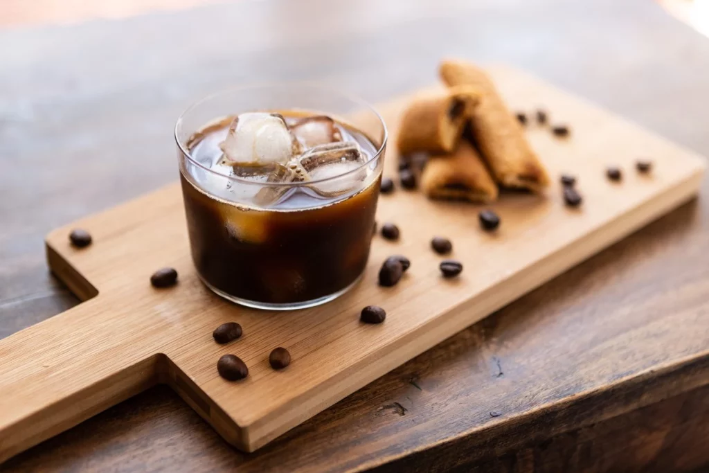 Activa tu metabolismo 'dormido' con solo añadir esto a tu café de la mañana 36 Moncloa CANELA EN TU CAFÉ: SABOR Y ¿ALGO MÁS?