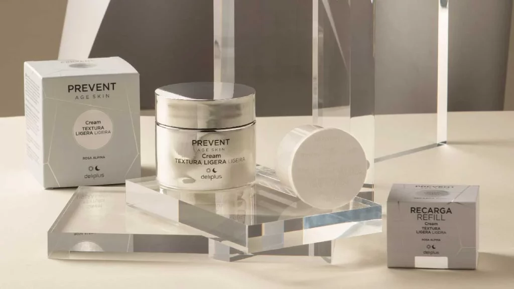 4 ejercicios faciales que potencian los efectos de la línea Prevent Age Skin de Mercadona 