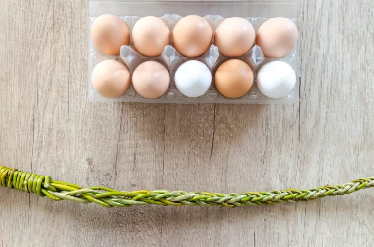 ¿Dónde guardar realmente los huevos? Olvida el cartón y la puerta de la nevera, este es el método que recomienda la ciencia