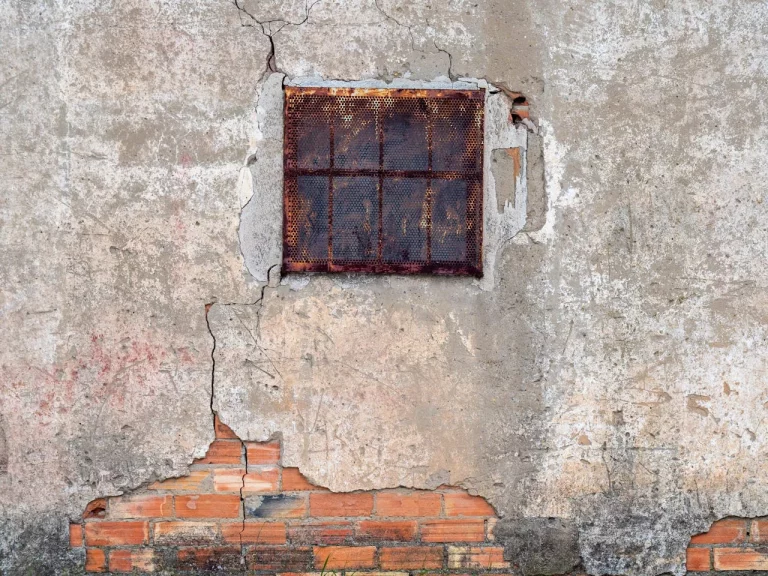 La ciudad ‘maldita’ española que nadie visita: joya arquitectónica y pueblo fantasma intacto desde la Guerra Civil