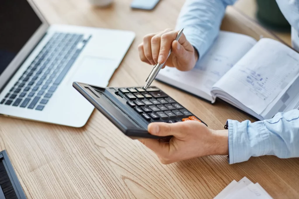 MANTENIMIENTO CON CONDICIONES IMPOSIBLES: LA TRAMPA DE LA VINCULACIÓN