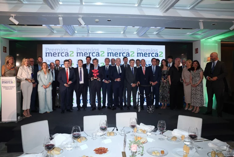 La economía, la empresa y la política se encuentran en los Premios Merca2