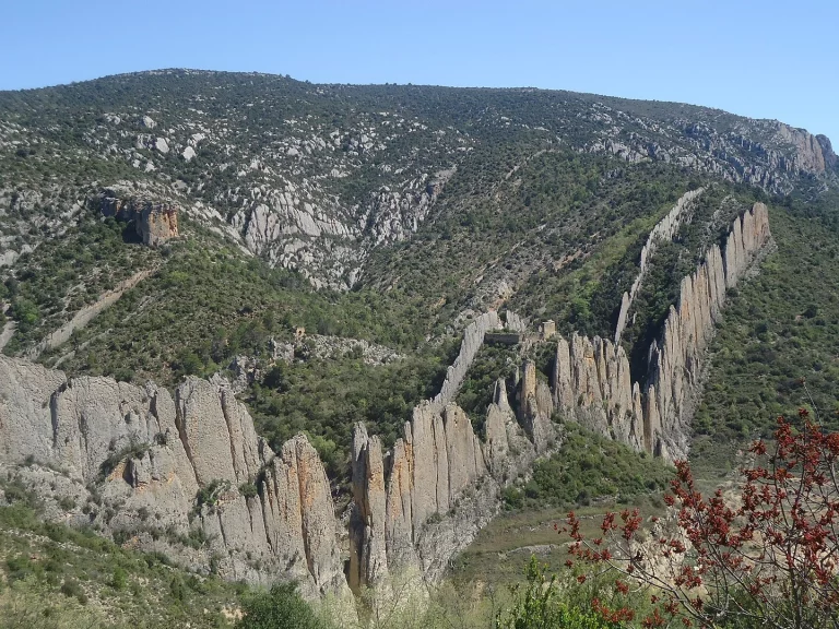 ¿Sabías que en Huesca hay una ‘Muralla China’? Descubre esta espectacular formación rocosa