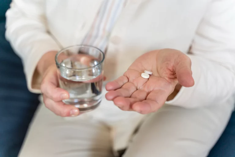 ¿Tomas ibuprofeno? Este nuevo efecto podría cambiar tu vida, y no es lo que imaginas