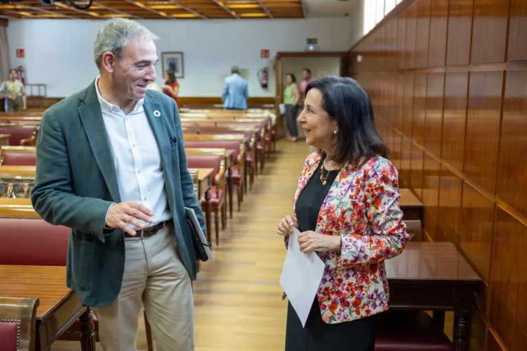 Robles: “La inversión en seguridad y defensa y la realizada en bienestar pueden y deben ser complementarias”