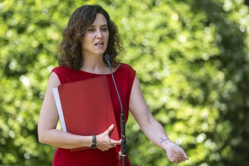EuropaPress 6779572 presidenta comunidad madrid isabel diaz ayuso ofrece declaraciones medios Moncloa