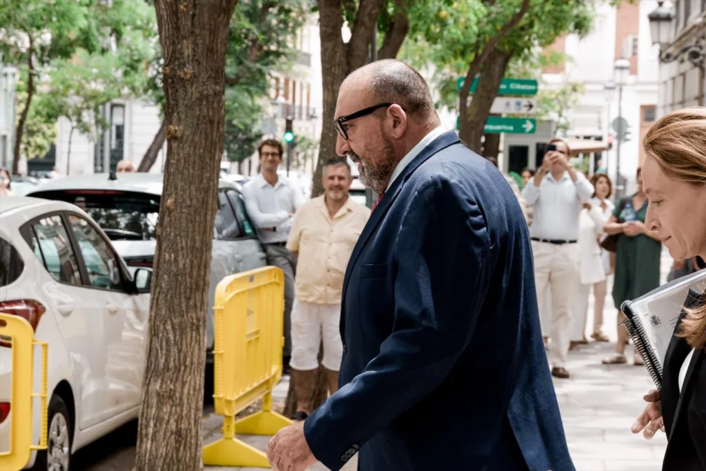 Así compraron desde Villafuel la influencia de Ábalos 3 Moncloa Koldo García saliendo del Supremo el pasado 23 de junio. EUROPA PRESS