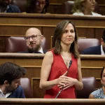 La diputada Ione Belarra planta a los policías en su acto de conciliación
