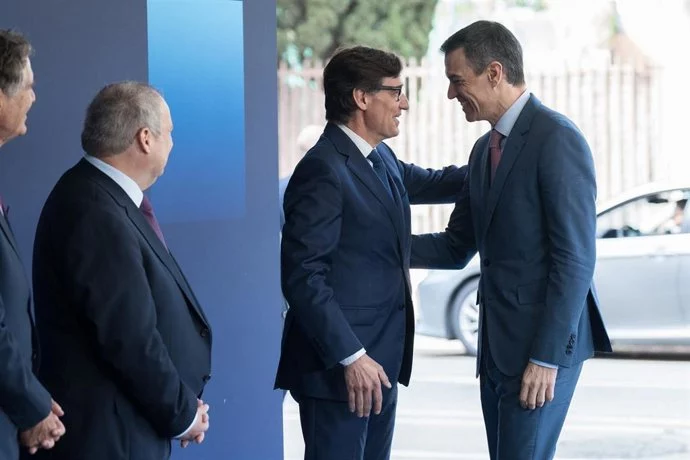 Illa Salvador Illa y Pedro Sánchez.