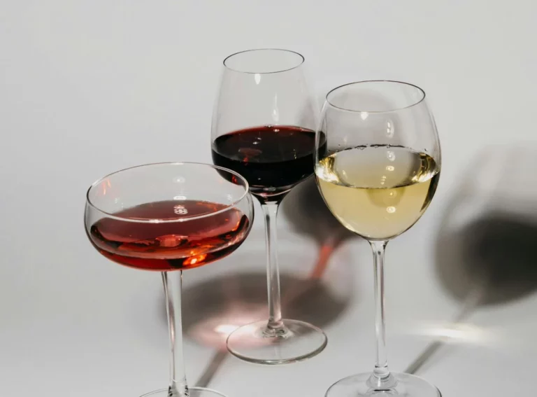 ¡Alerta! Si has comprado vino en algún supermercado español últimamente, puede contener trozos de vidrio