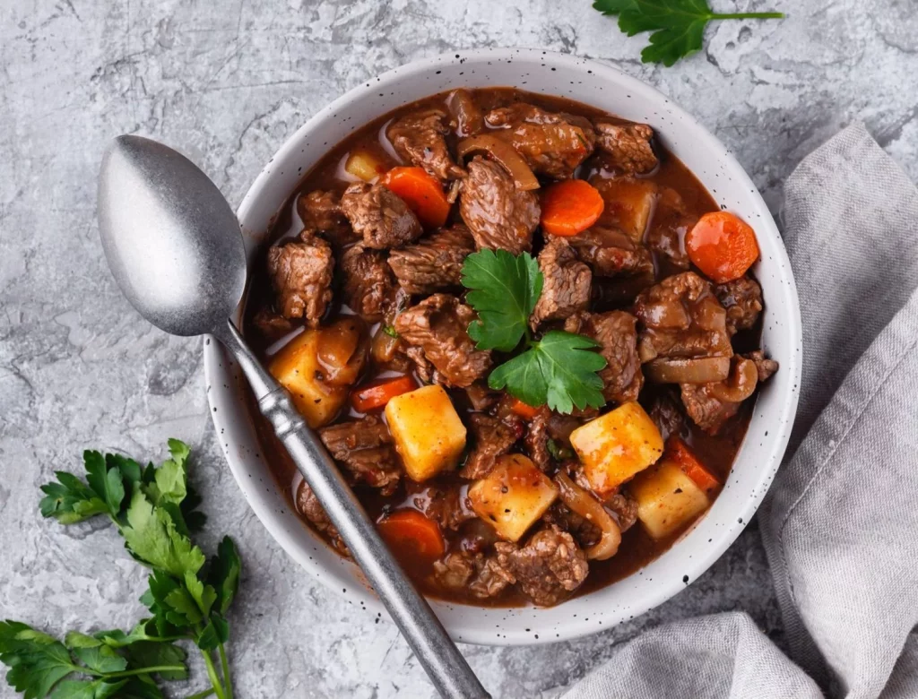 Preparación de un boeuf bourguignon perfecto