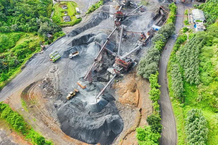 Descubre el mineral más caro y resistente de la Tierra y no es ni el oro, ni el diamante