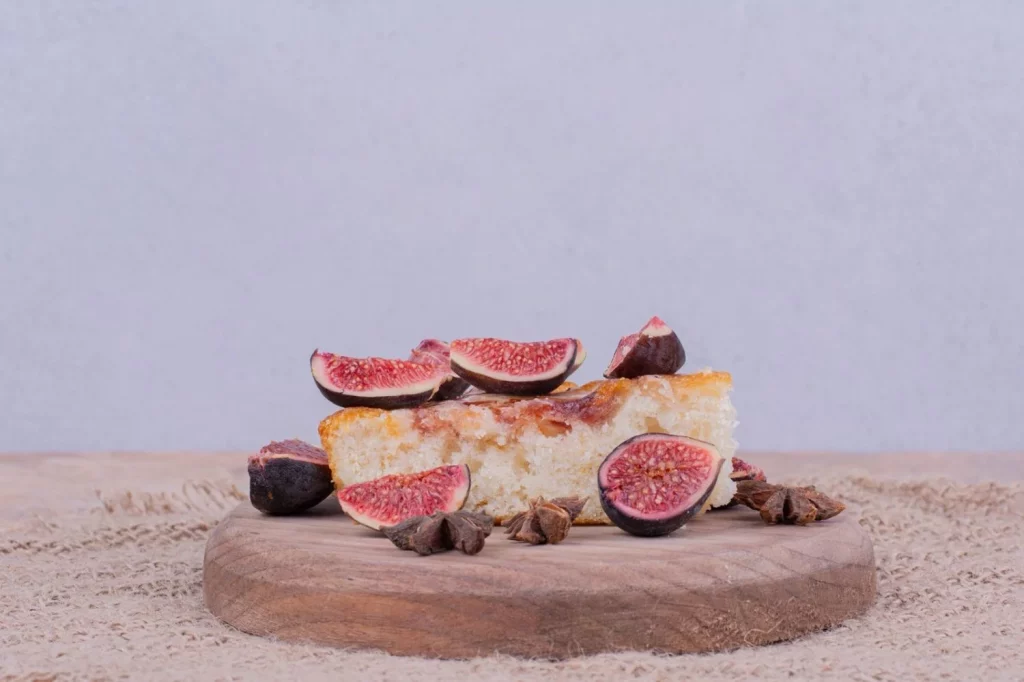 Ingredientes para un delicioso postre de higos y nueces