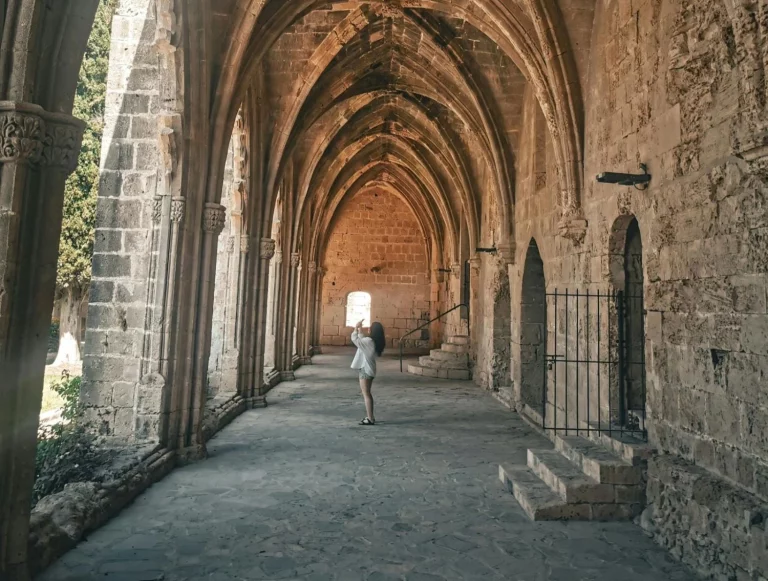 El enclave histórico cerca de Zaragoza que te sumerge en leyendas