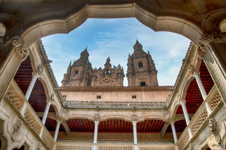 Descubre esta fortaleza medieval en Castilla y León que esconde un pozo imposible y secretos de nobles prisioneros