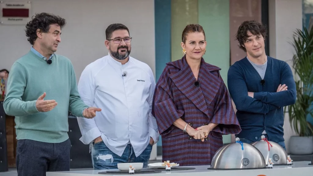 La Policía está que trina con 'Masterchef 13' por esta indignante grabación ¡No te pierdas el vídeo! 15 Moncloa El Complejo Policial de Canillas fue un espacio estratégico para ‘MasterChef 13’