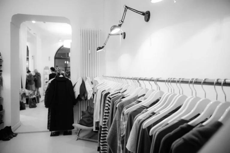 Las rebajas ya han llegado a Cortefiel donde podrás comprarte los vestidos boho más bonitos del verano a unos precios increíbles