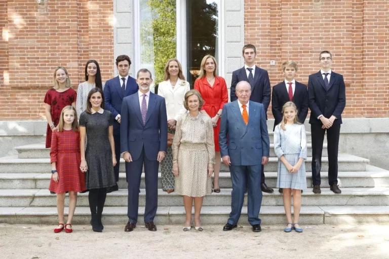 La infanta Elena, preocupada por Froilán en Abu Dabi mientras crece el conflicto en la región