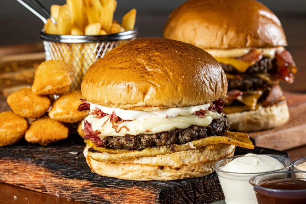 La selección secreta de la Burger Cup España: cinco hamburguesas que te harán la boca agua y querrás devorar 2 Moncloa La Burguer Cup fue un homenaje al buen comer