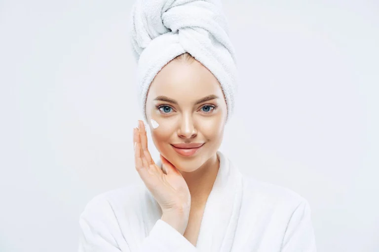 Increíble pero cierto: así funciona la crema antiedad de Amazon que rejuvenece por solo 15 euros