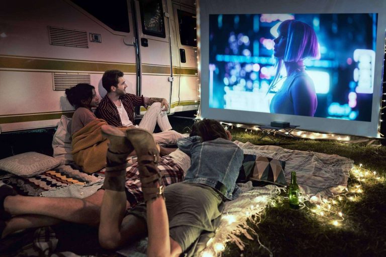 Optoma lanza ‘Photon Go’; Proyector portátil de triple láser con Google TV