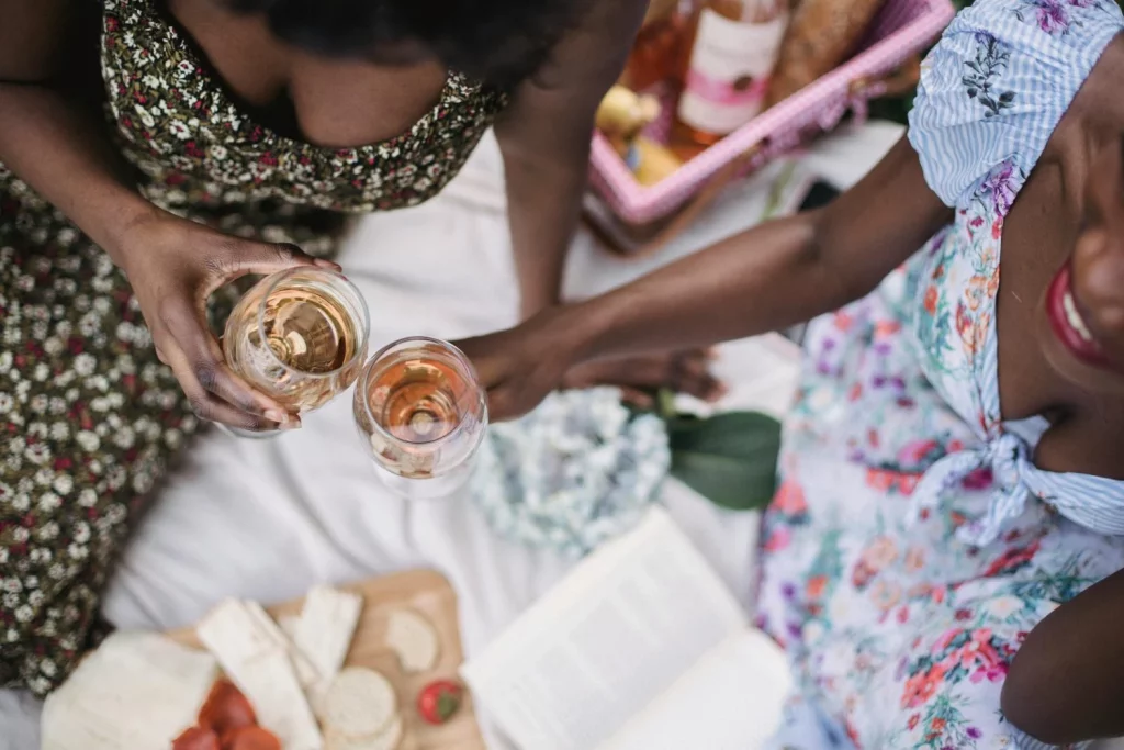 5 joyas gastronómicas que hacen de esta isla española un paraíso secreto para comer 4 Moncloa Sus vinos con sabor volcánico