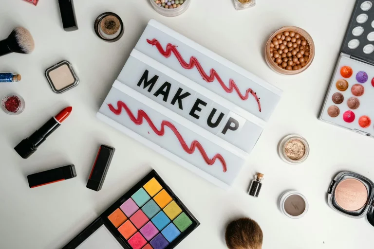 Mercadona lo ha vuelto a petar, este kit de maquillaje es la bomba para tu piel y tu bolsillo no lo nota