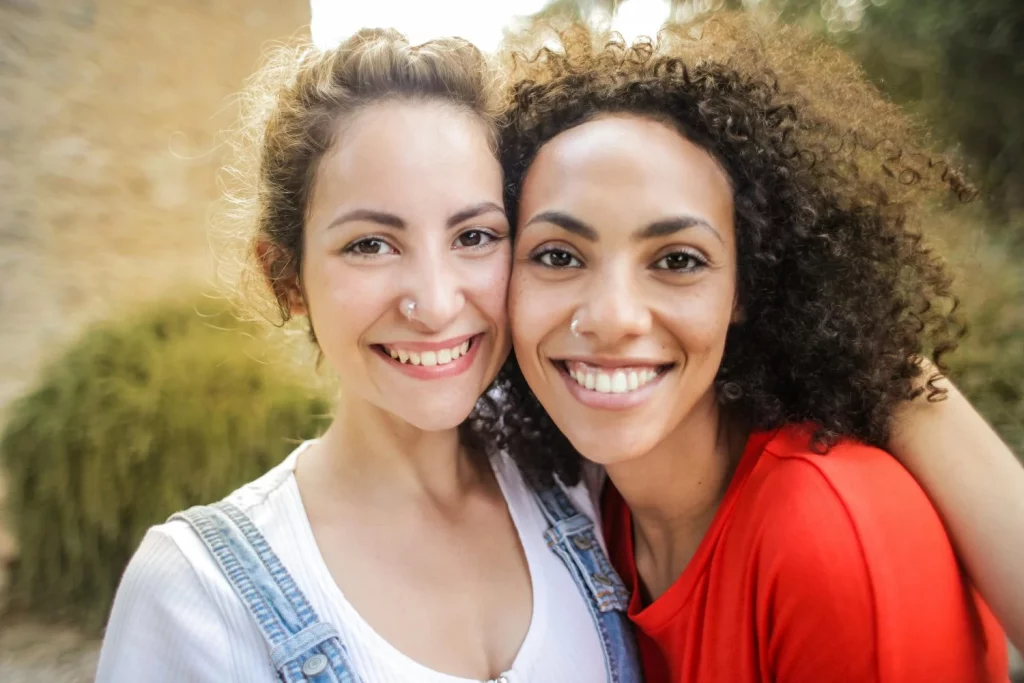 ¿Harta de protectores solares que dejan rastro? Una dermatóloga desvela sus 5 infalibles para una protección real y limpia 17 Moncloa Todos los tipos de pieles cuentan