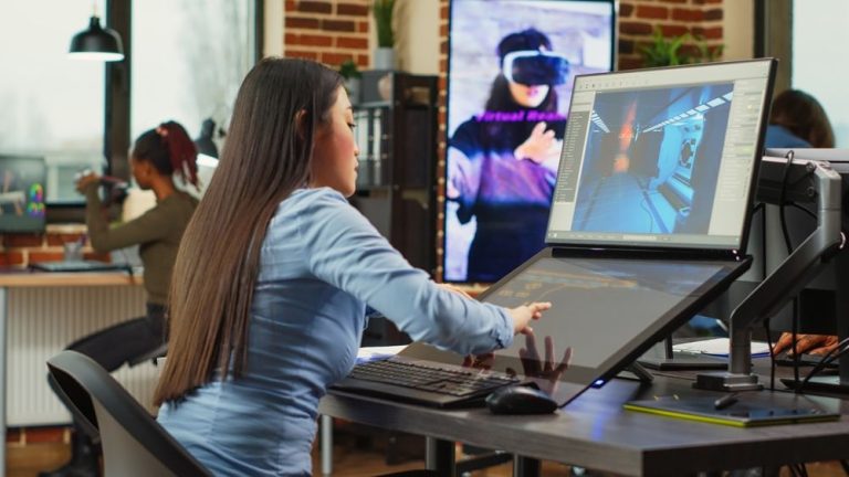 Las empresas españolas superan a Francia y Alemania en la contratación de talento digital