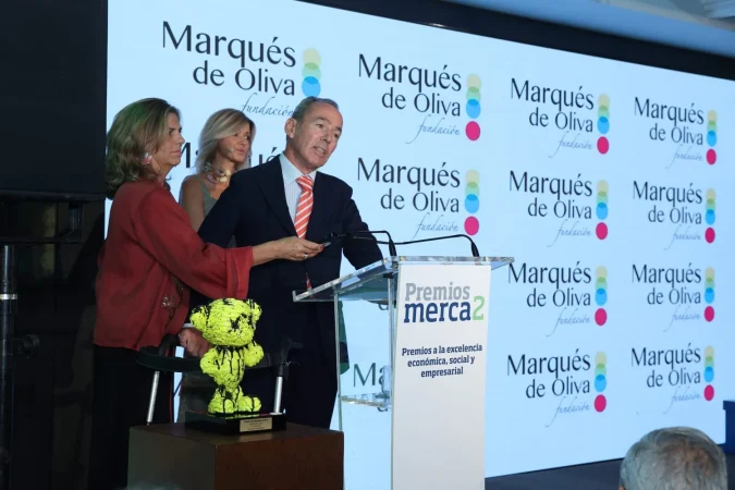 La economía, la empresa y la política se encuentran en los Premios Merca2 5 Moncloa zuloaga Moncloa
