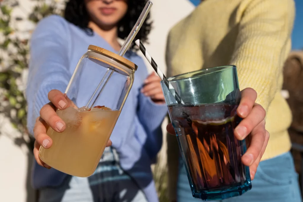 La bebida 'saludable' que está destrozando tu hígado en secreto (y no es el alcohol) 32 Moncloa ¿UN ZUMO DE NARANJA? NO, GRACIAS, PREFIERO LA NARANJA
