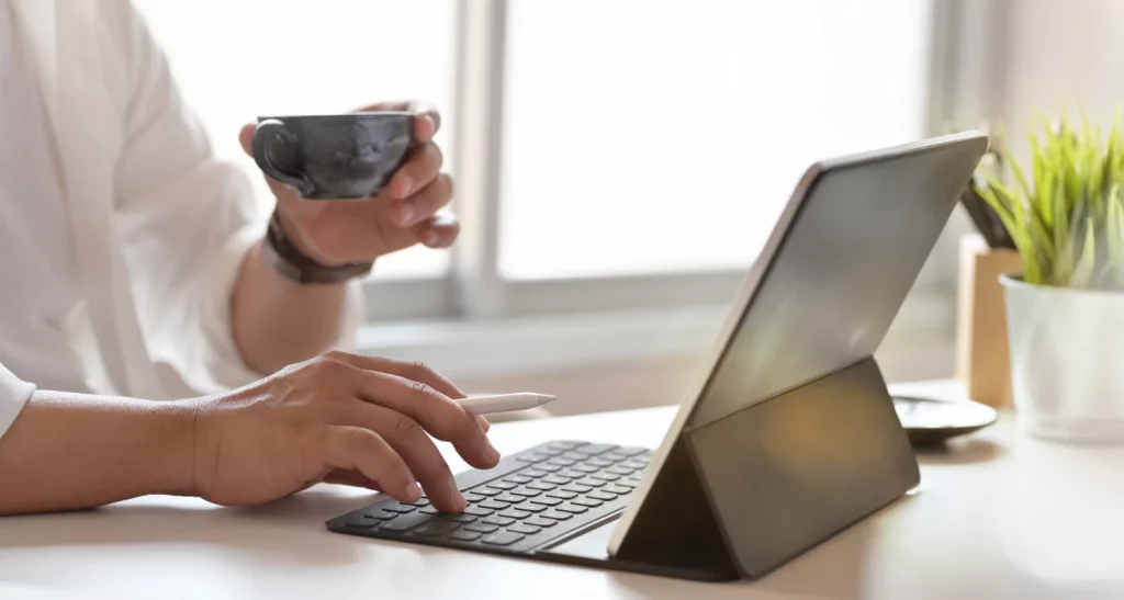 PONER EL SECRETO EN PRÁCTICA: PASOS ACCESIBLES