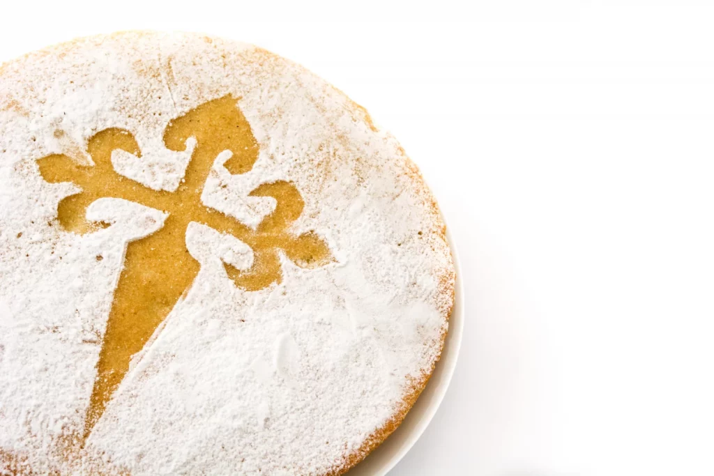LA ALMENDRA: ALMA DE LA TARTA DE SANTIAGO AUTÉNTICA