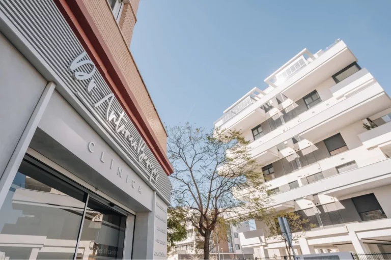 Clínica Dr. Antonio Burgos: referente en Medicina Estética y Capilar en Málaga